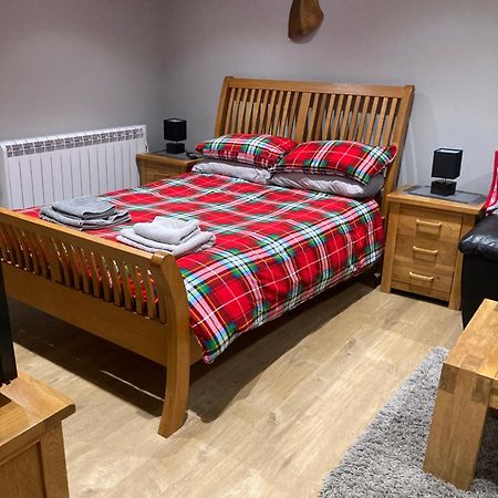 Ferienwohnung Roblins Nest Ammanford Exterior foto